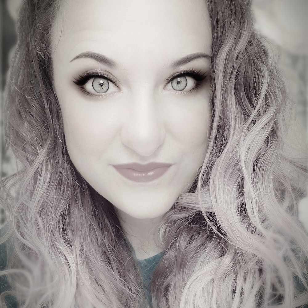 Meet your Posher, Posh